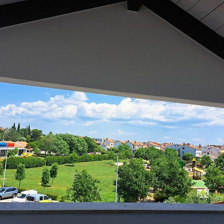 Battistella'S Near The Sea Apartment Ровин Екстериор снимка