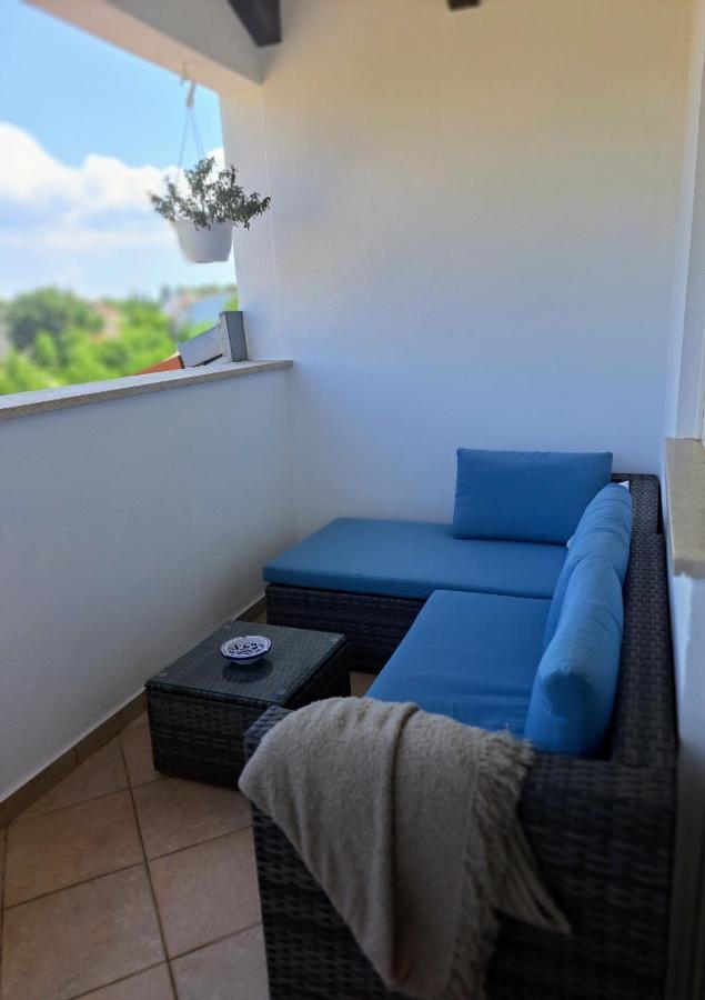 Battistella'S Near The Sea Apartment Ровин Екстериор снимка